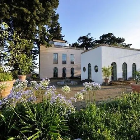 Pavillon Torre Del Falco Lodge